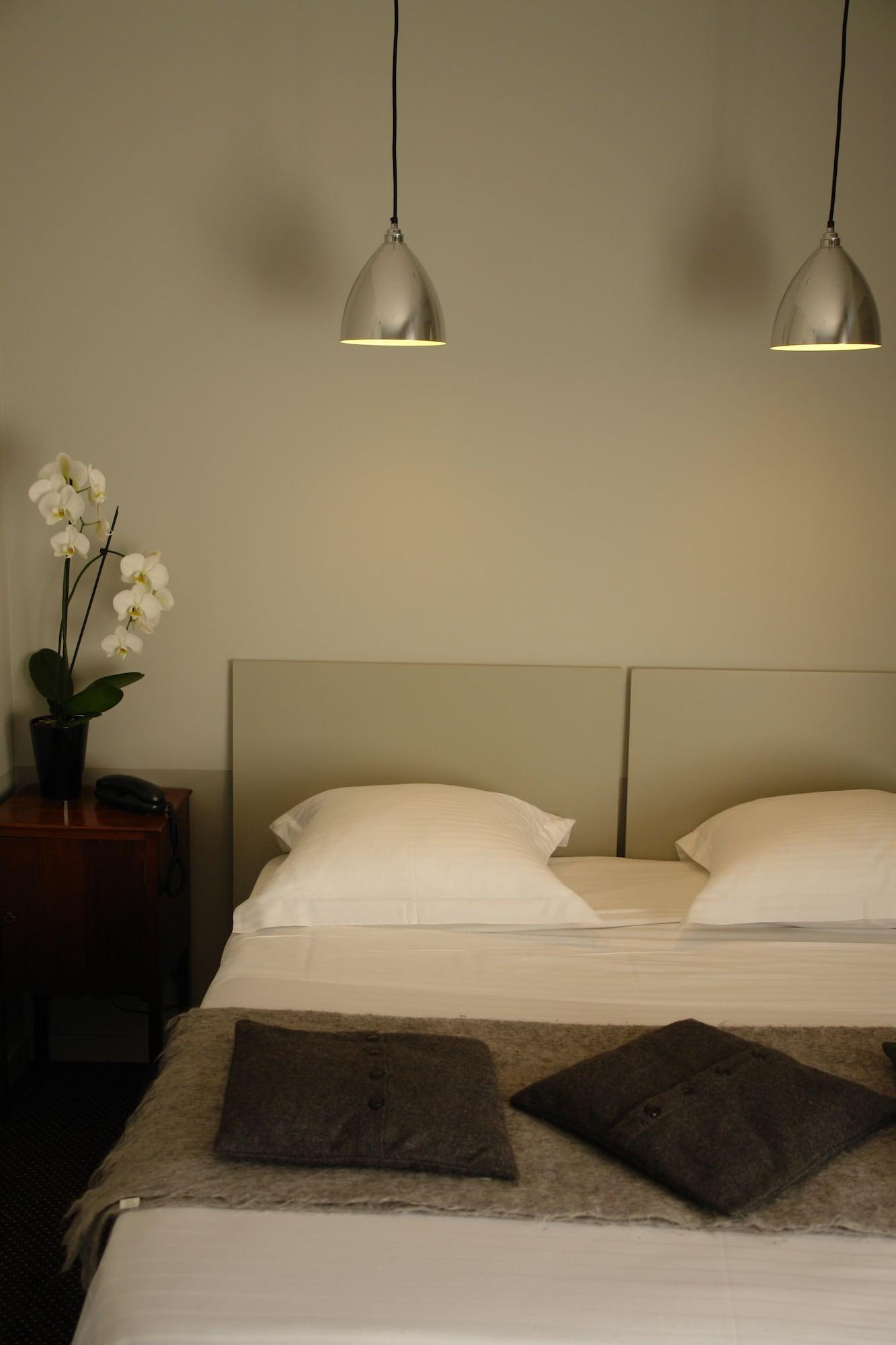 Lecoq-Gadby Hotel & Spa, The Originals Relais Рен Екстериор снимка
